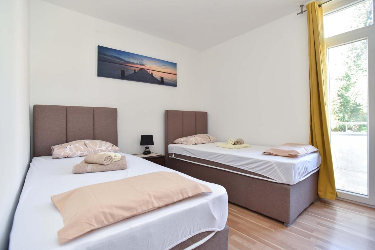 Apartment Near Old Town Budva Buitenkant foto