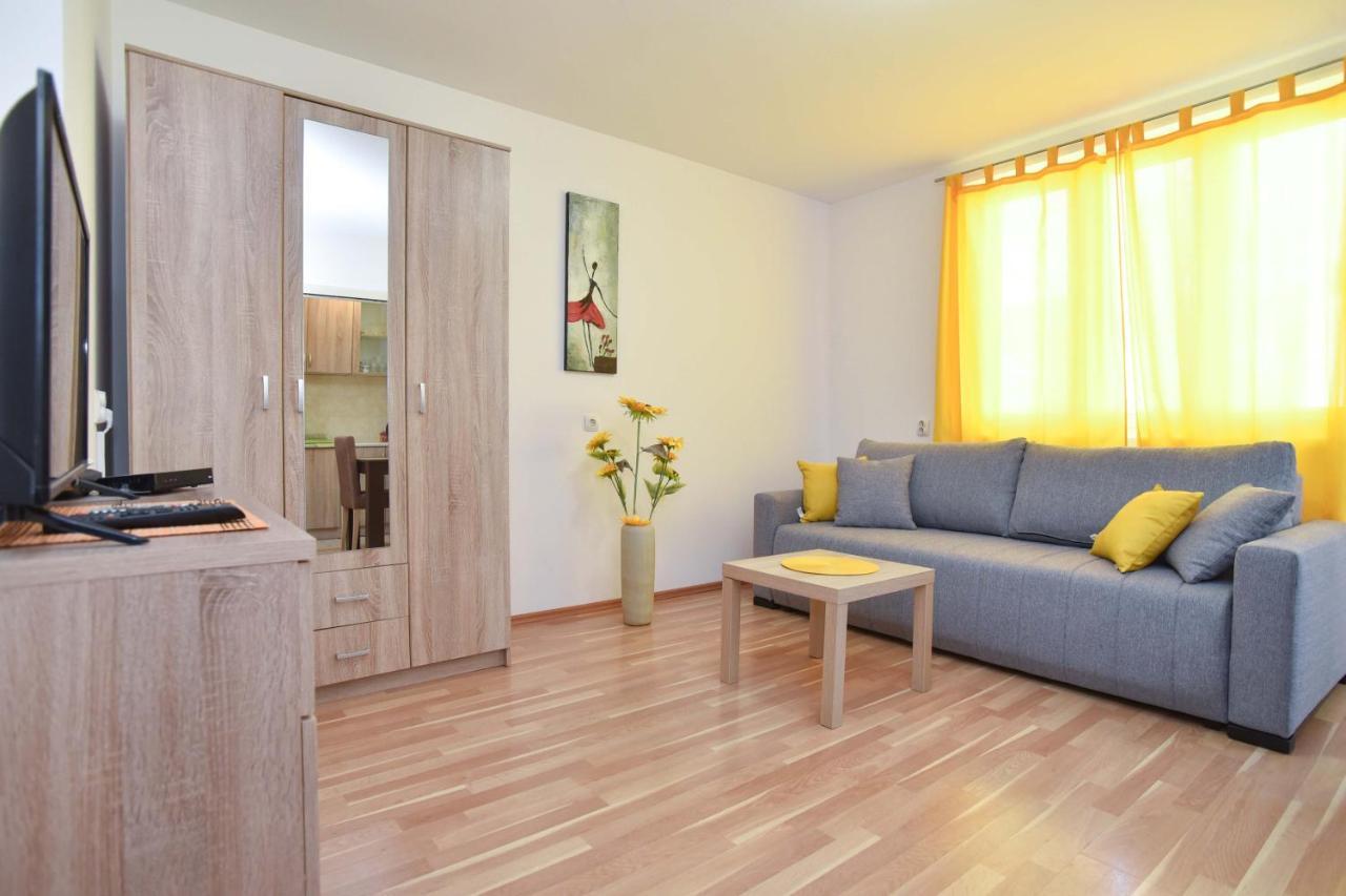 Apartment Near Old Town Budva Buitenkant foto
